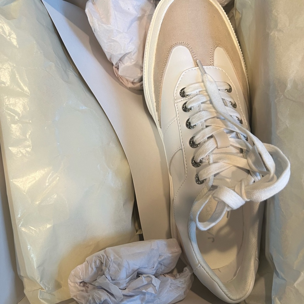 🆕💚 J Slides | Gable White Sand Luxe. Size 10. White and Tan Sneakers - Picture 5 of 6